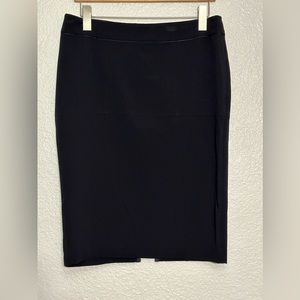 BISOU BISOU Pencil Skirt Black Back Slit has Hook & Eye Details size 8 Valentine